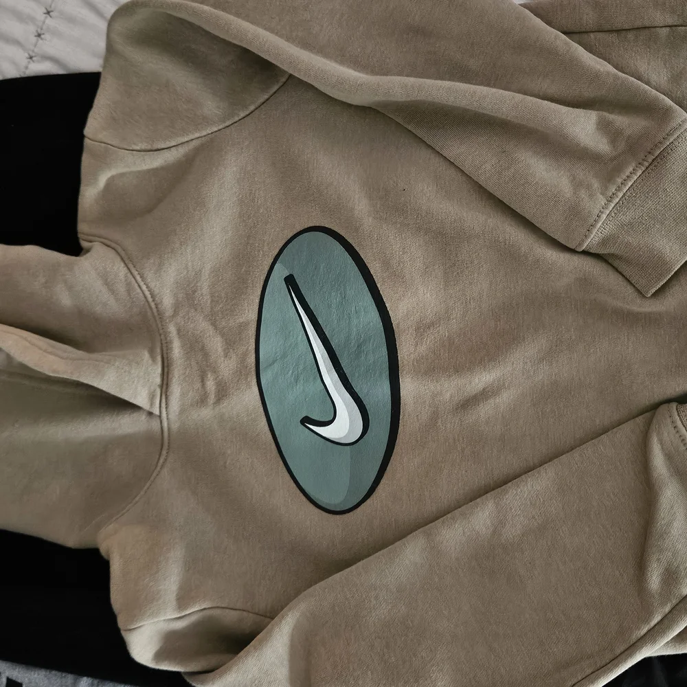 Nike Bundle - Picture 3 of 6